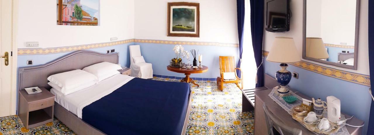 Hotel Stella Maris Casal Velino Bagian luar foto