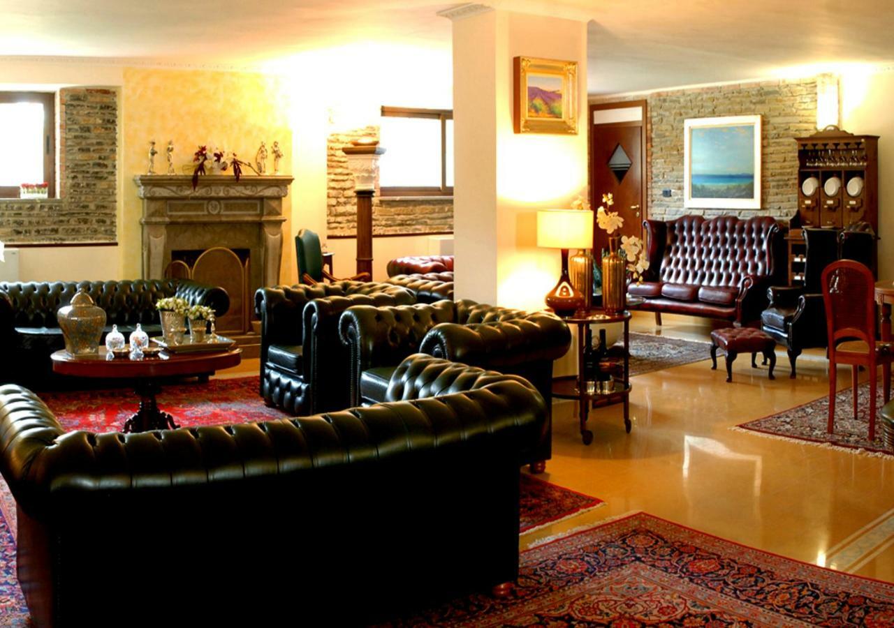Hotel Stella Maris Casal Velino Bagian luar foto