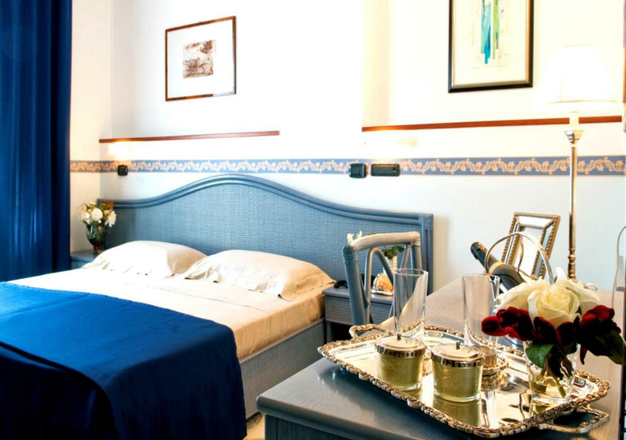 Hotel Stella Maris Casal Velino Bagian luar foto